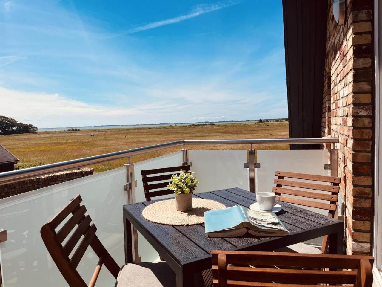 Holmblick - Boddenblick, Balkon, 2 Schlafzimmer, 4 Personen ボルン エクステリア 写真