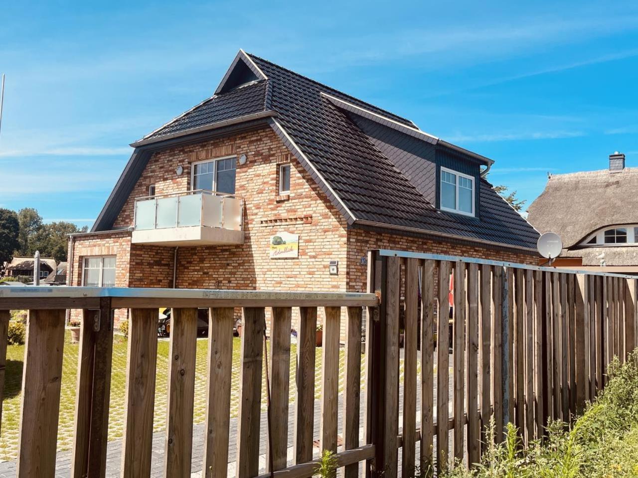 Holmblick - Boddenblick, Balkon, 2 Schlafzimmer, 4 Personen ボルン エクステリア 写真